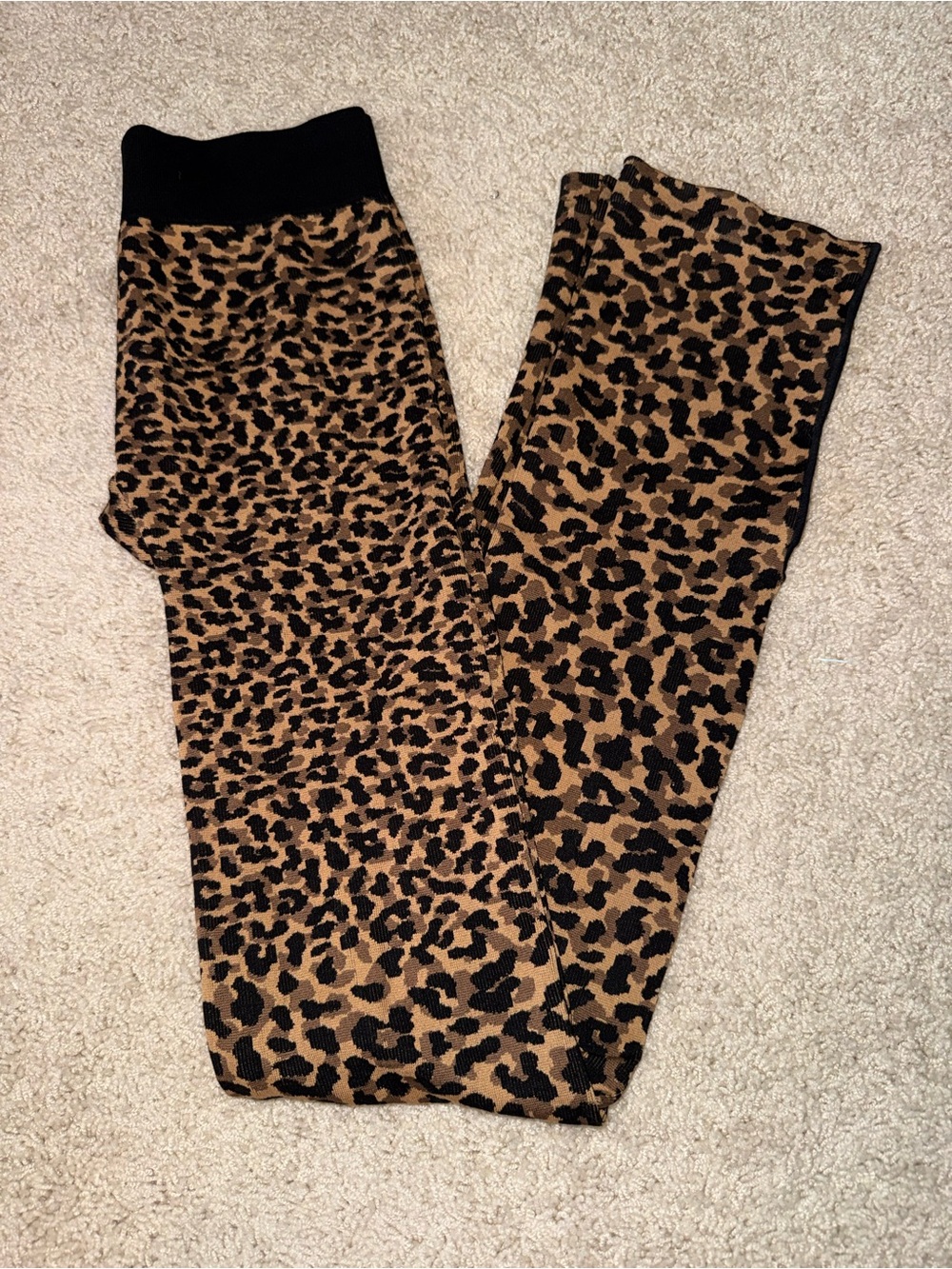 Fabletics Cloud Seamless High Waisted Leopard Print Pant NWT